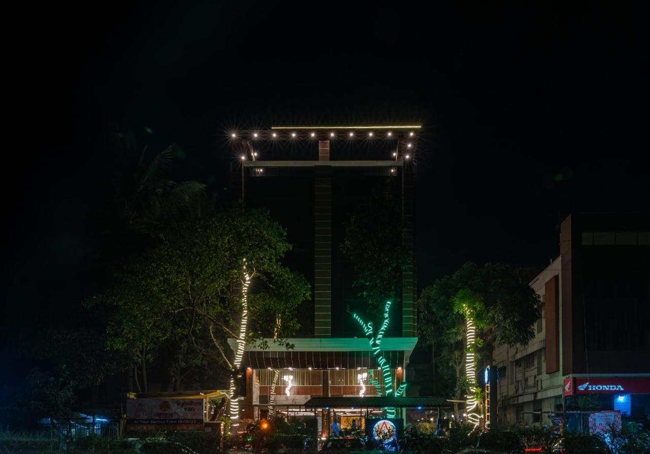 Lemon Wood Suites Pune Exterior photo