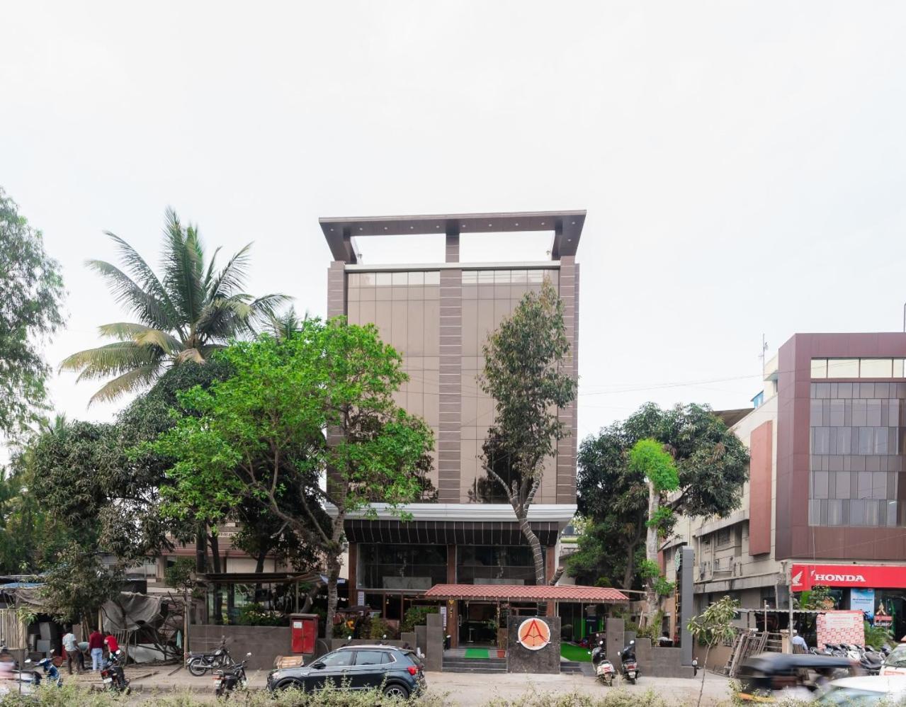 Lemon Wood Suites Pune Exterior photo